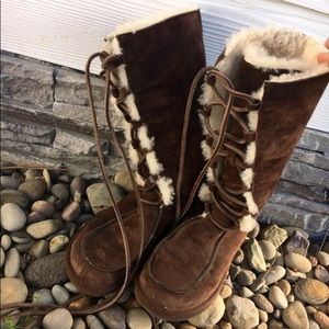 Ugg Australia Women Boots- U.S. Size 8
